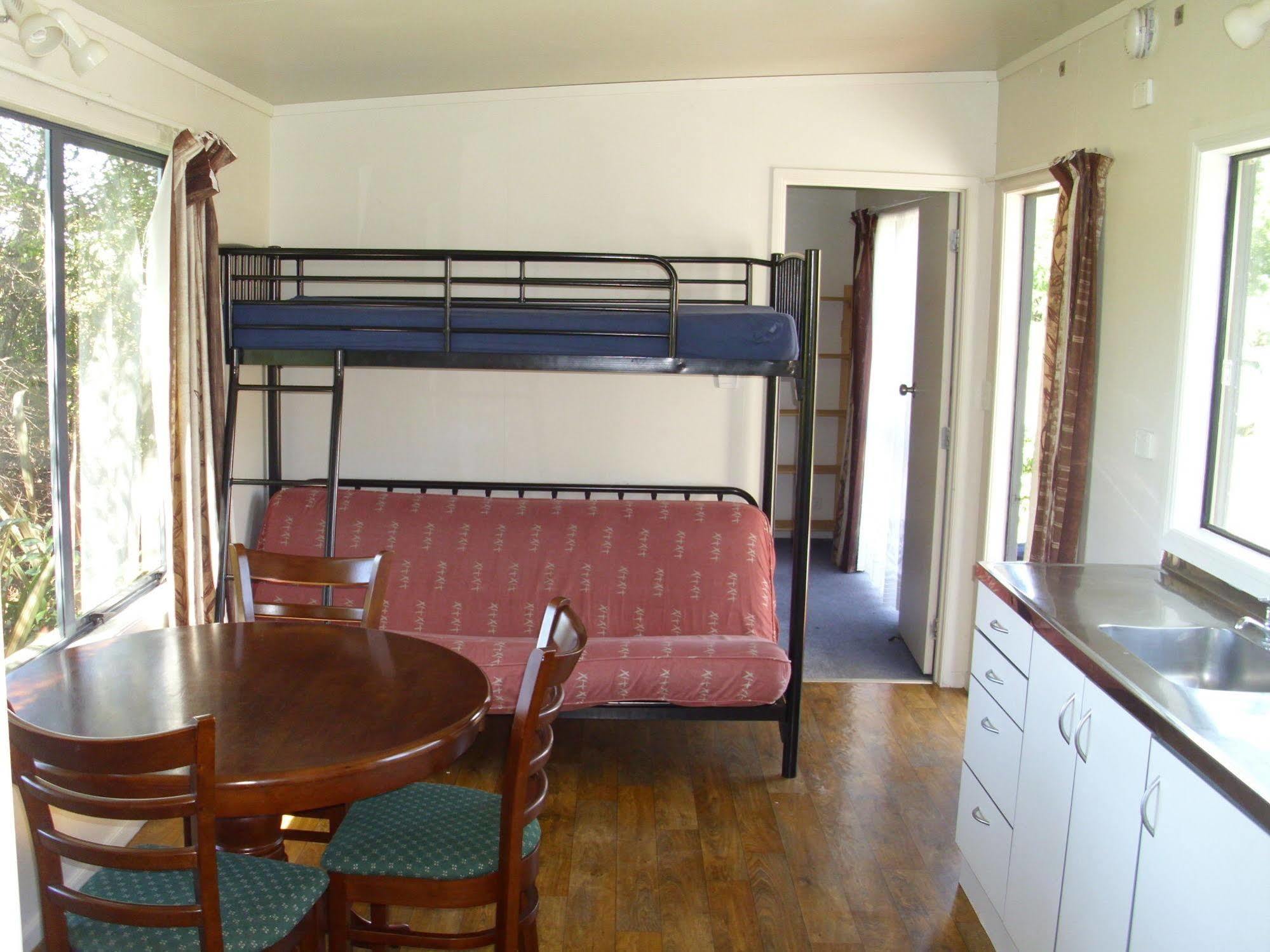 Maketu Hilltop Holiday Park Ngoại thất bức ảnh